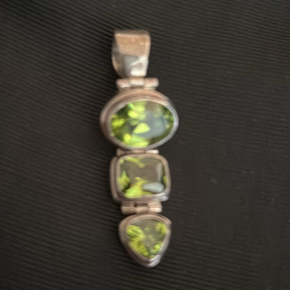 Green Peridot Charles Albert fine sterling silver large pendant - Picture 3 of 3